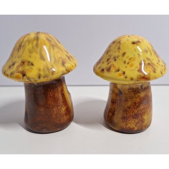 2 Vintage Mushroom Macrame Beads Brown & Yellow Ceramic 70z 2.25" Tall - Picture 7 of 8